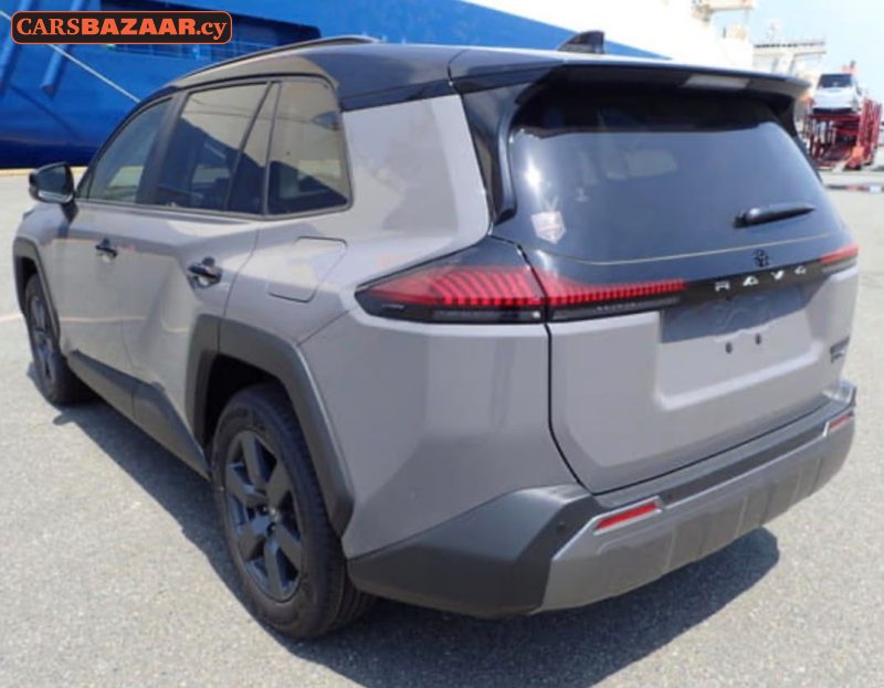 Toyota RAV4 Adventure  - photo 2
