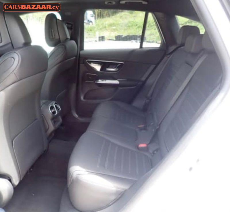 Mercedes-Benz GLC350 AMG Line - photo 5