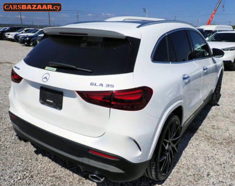Mercedes-Benz GLA35 AMG Line - photo 3