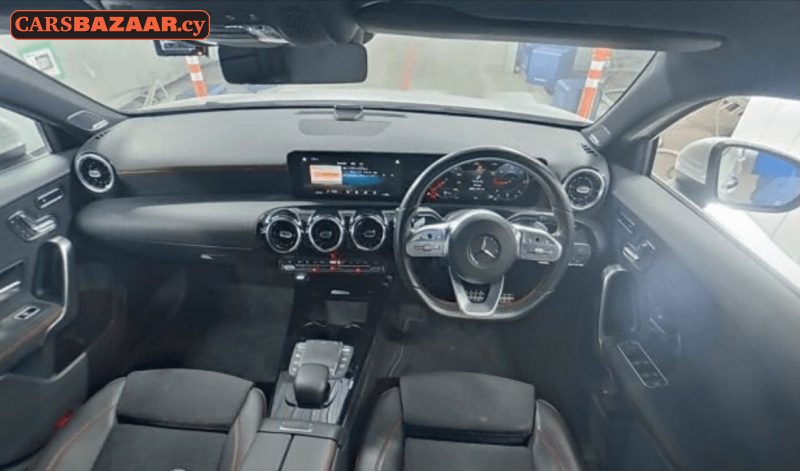 Mercedes-Benz A200d AMG Line - photo 2