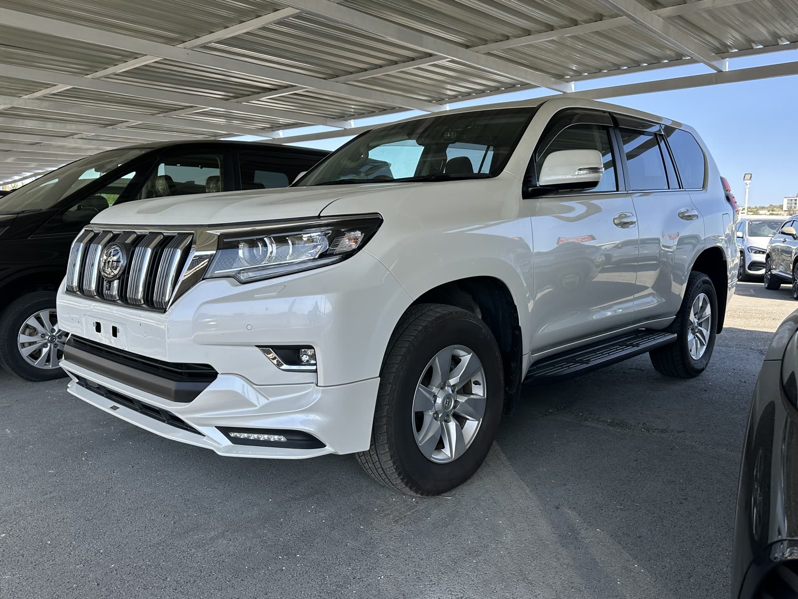 Toyota LAND CRUISER PRADO 2.8D TX L PACKAGE - photo 2