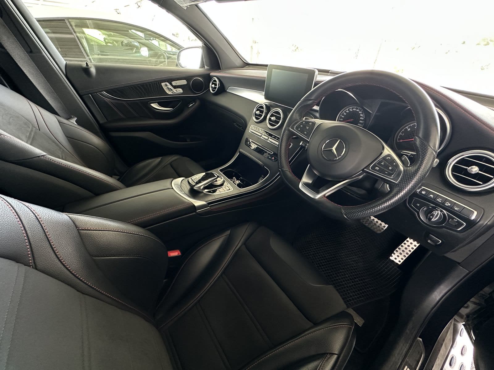 Mercedes-Benz MERCEDES GLC43 AMG COUPE - photo 5