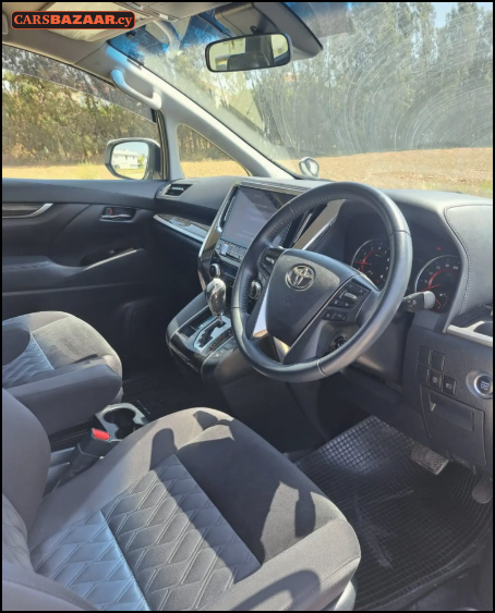 Toyota Alphard  - photo 5