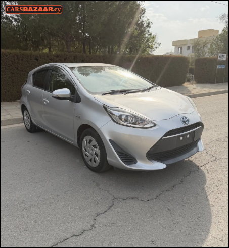 Toyota Aqua - photo 2