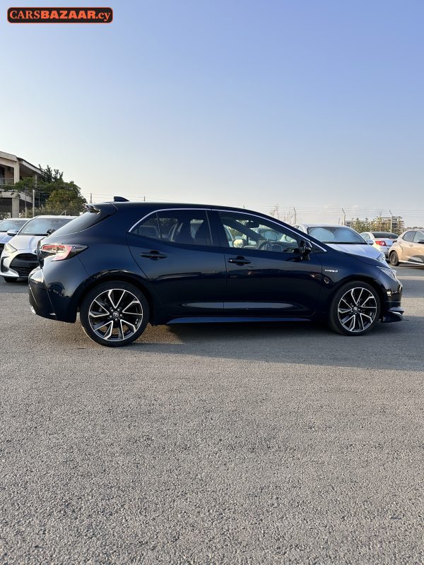 Toyota Corolla Sport - photo 6