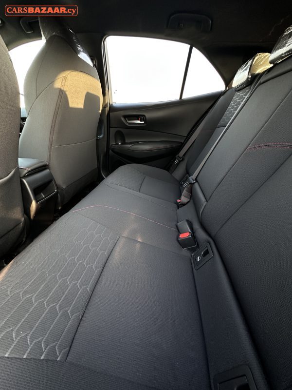 Toyota Corolla Sport - photo 11