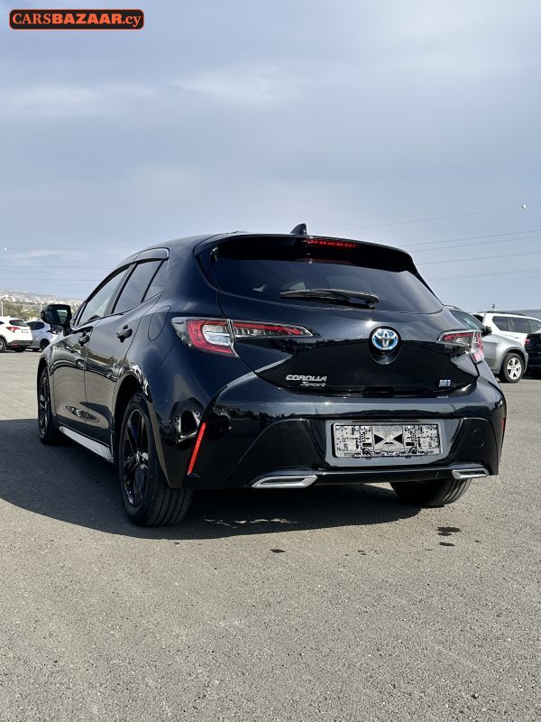 Toyota Corolla Sport - photo 2