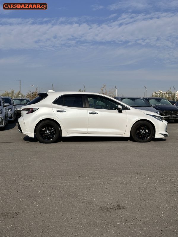 Toyota Corolla Sport - photo 9