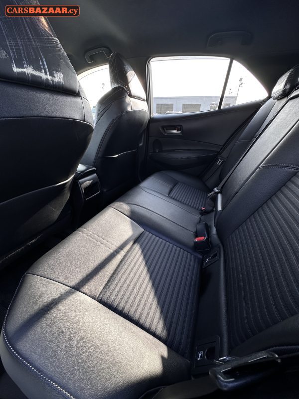 Toyota Corolla Sport - photo 2