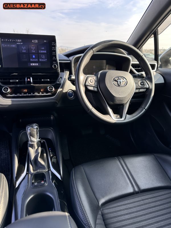 Toyota Corolla Sport - photo 10