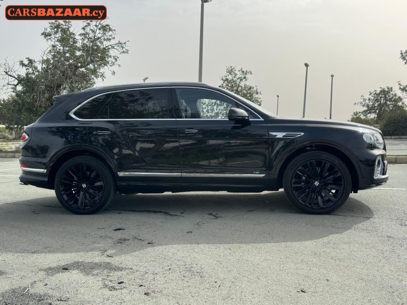 Bentley Bentayga  - photo 19