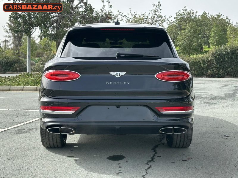 Bentley Bentayga  - photo 17