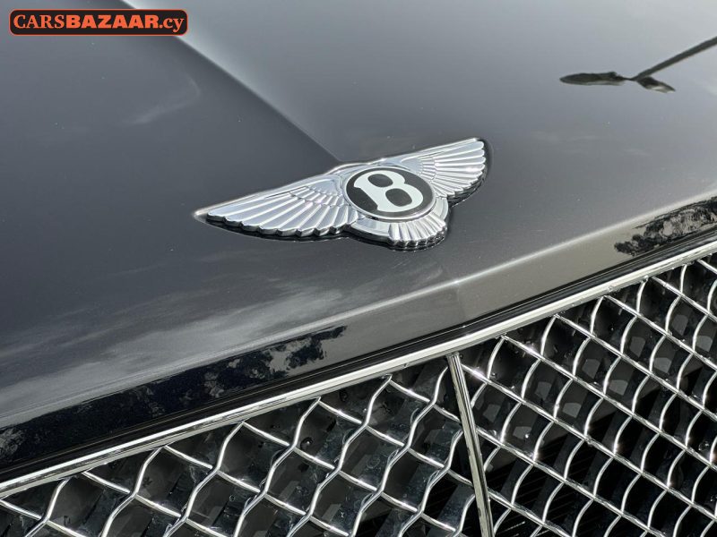 Bentley Bentayga  - photo 12