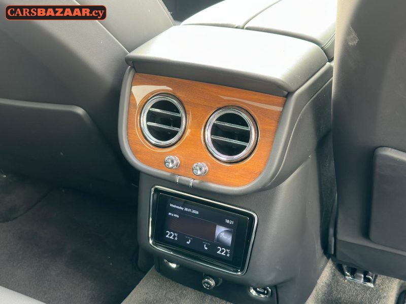Bentley Bentayga  - photo 7