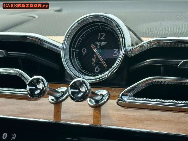 Bentley Bentayga  - photo 2
