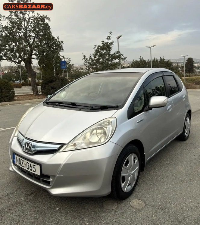 Honda FIT  - photo 4