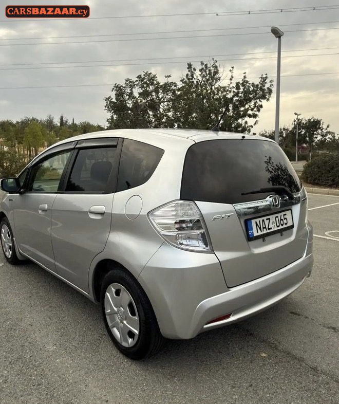 Honda FIT  - photo 7