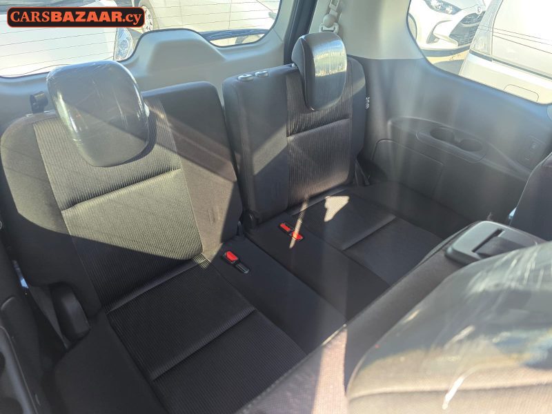 Nissan SERENA HIGHWAY STAR - photo 4
