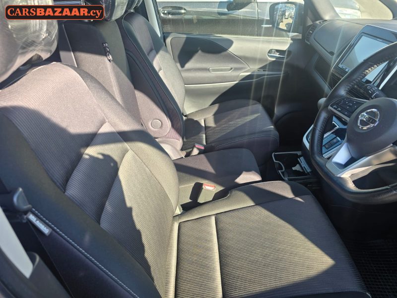 Nissan SERENA HIGHWAY STAR - photo 6