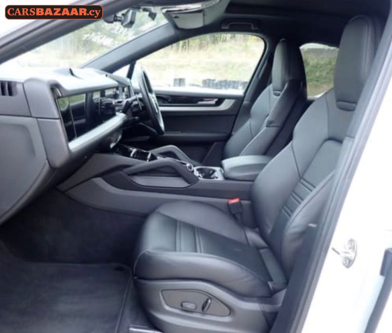 Porsche Cayenne  - photo 8