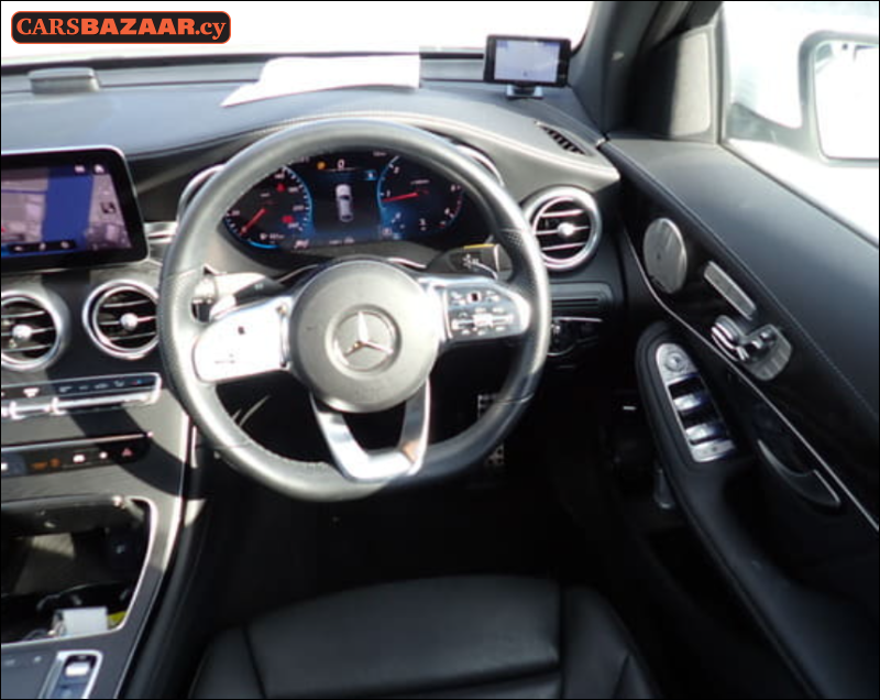 Mercedes-Benz GLC220d AMG Line - photo 3