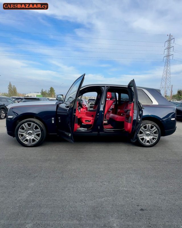 Rolls Royce  Cullinan - photo 8