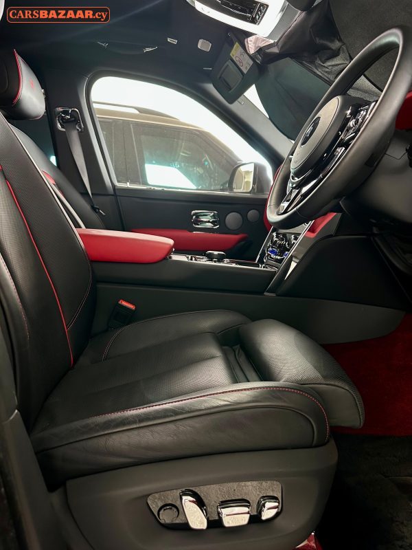 Rolls Royce  Cullinan - photo 10