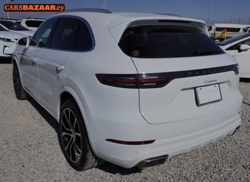 Porsche Cayenne  - photo 3