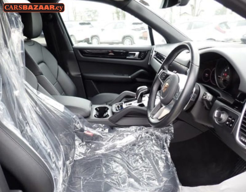 Porsche Cayenne  - photo 4