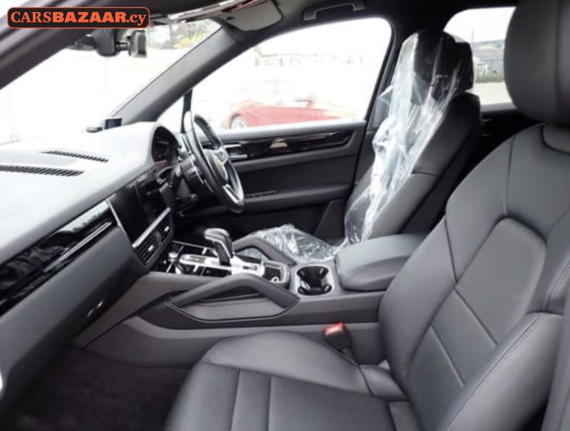 Porsche Cayenne  - photo 5