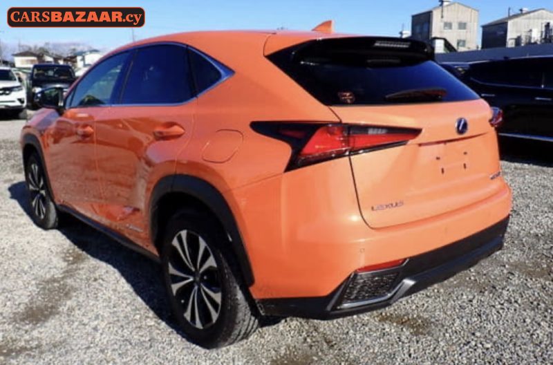 Lexus NX 300H  - photo 2