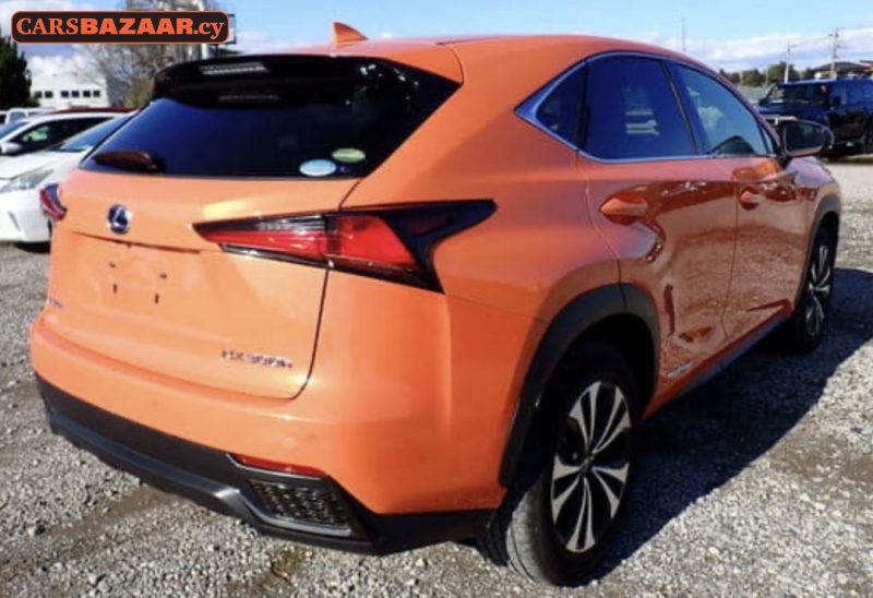Lexus NX 300H  - photo 4