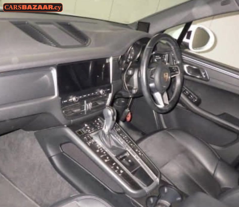 Porsche MACAN - photo 3