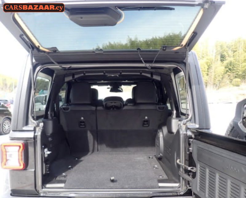 Jeep Wrangler Rubicon  - photo 3