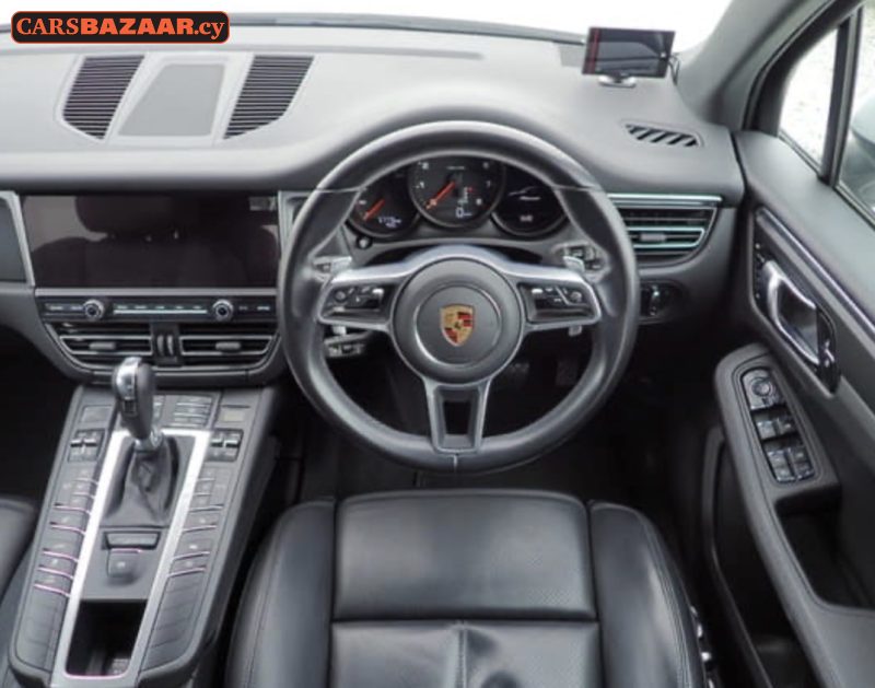 Porsche MACAN - photo 4