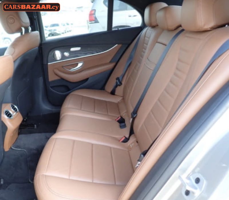 Mercedes-Benz E350 AMG Line - photo 8