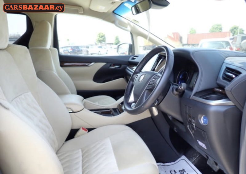 Toyota Alphard  - photo 4