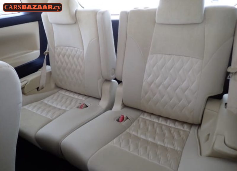 Toyota Alphard  - photo 6