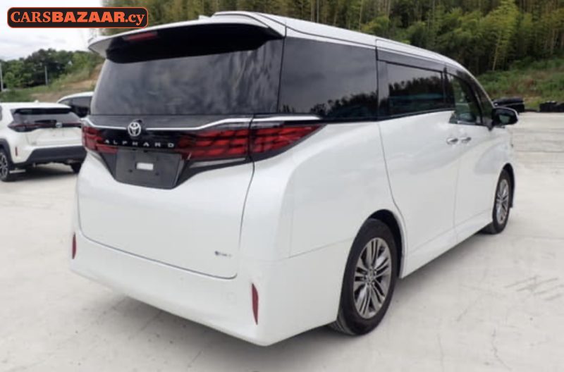 Toyota Alphard  - photo 3