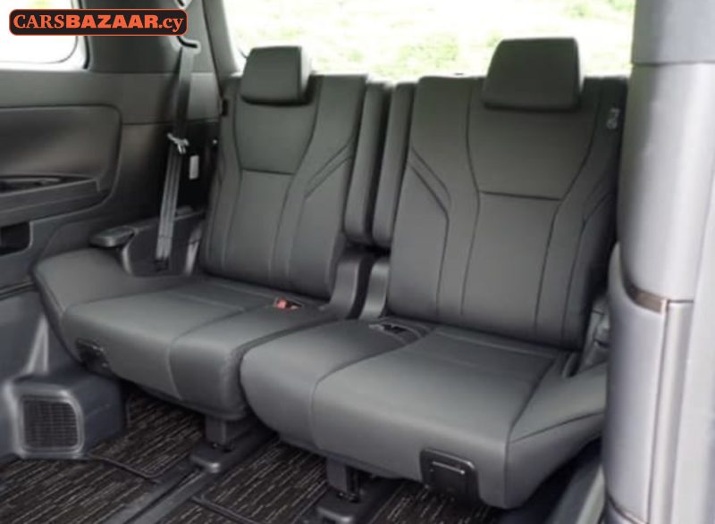 Toyota Alphard  - photo 8