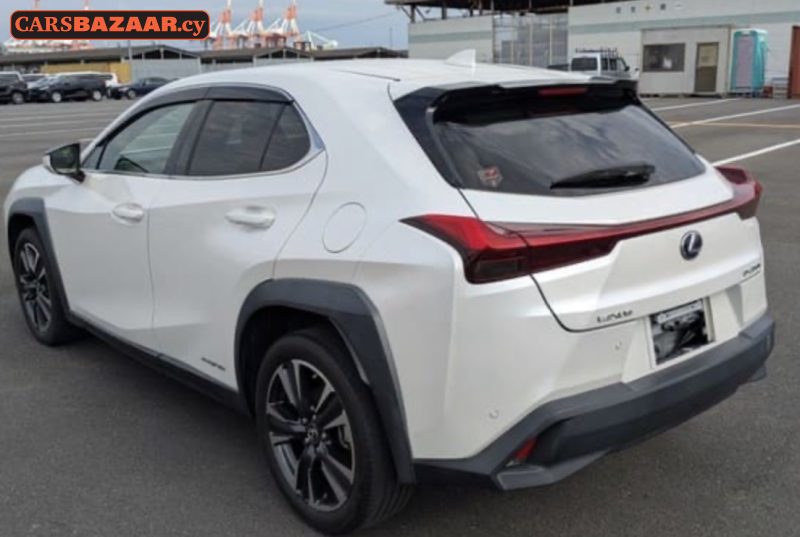 Lexus UX250H  - photo 6