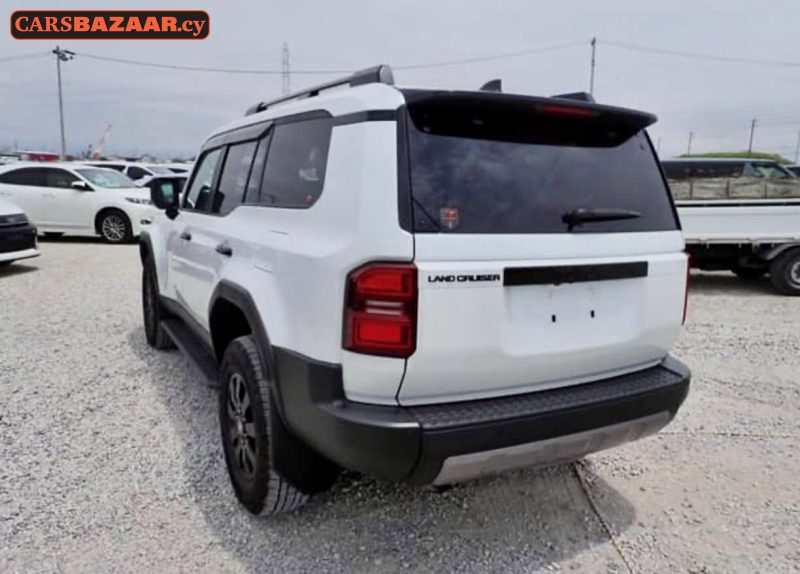 Toyota LAND CRUISER ZX  - photo 2