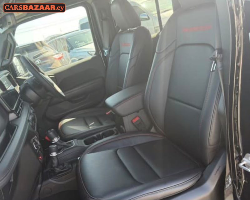 Jeep Wrangler Rubicon  - photo 4
