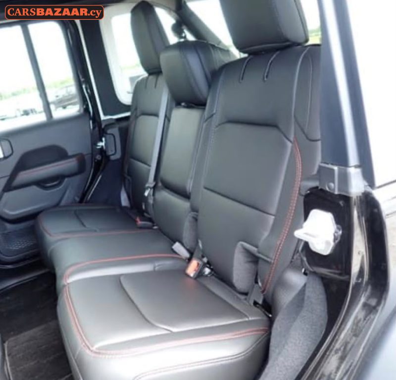 Jeep Wrangler Rubicon  - photo 3