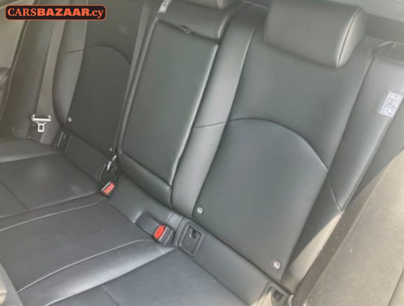 Lexus UX250H  - photo 3